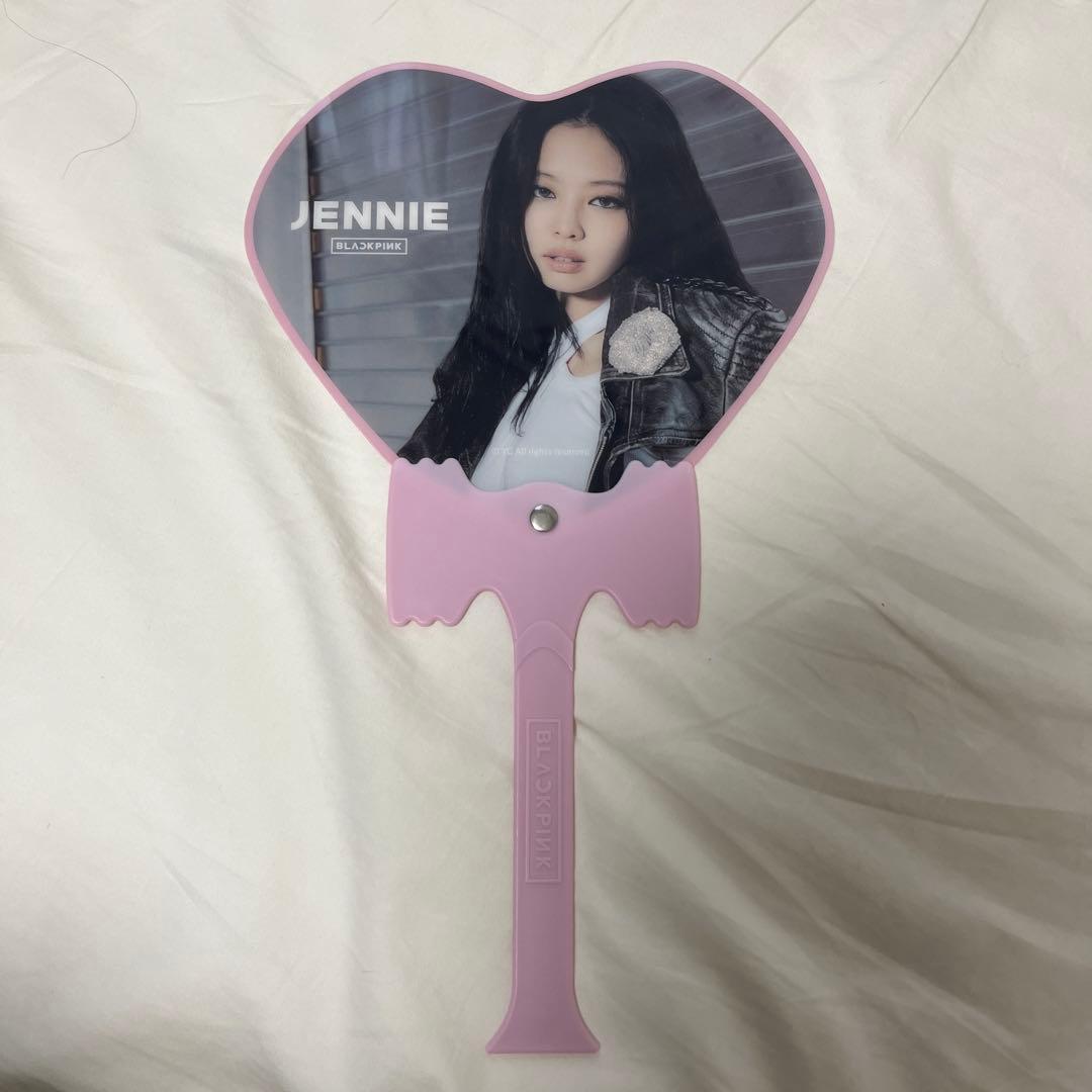ブラックピンク blackpink ジェニー ジェニ jennie うちわ 韓国 - メルカリ