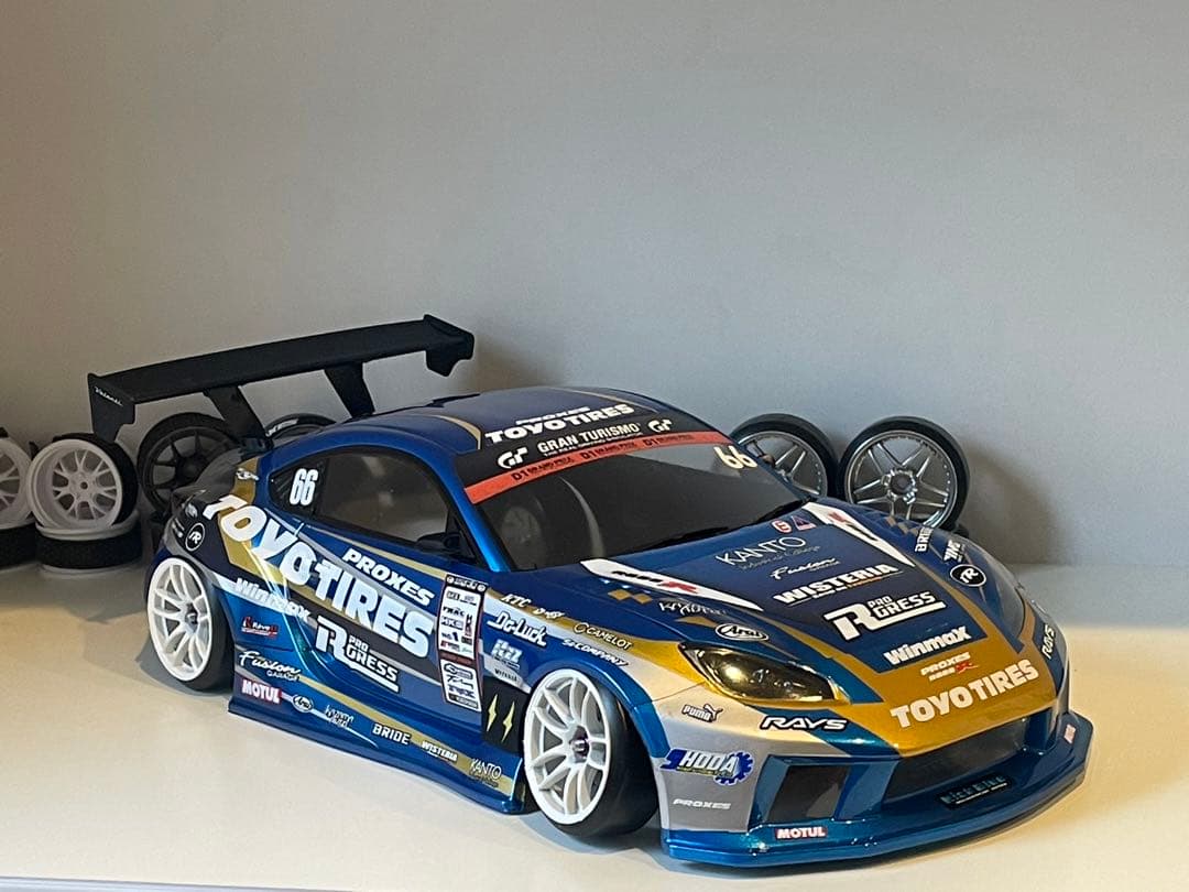2024 SHIBATA GR86 D1GP TOYO仕様 塗装済未走行ボディ - メルカリ