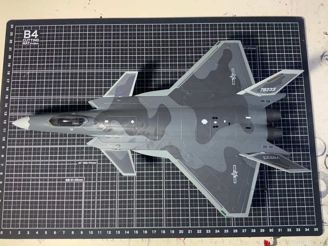 1／72スケール中国軍J20ステルス戦闘機 1/72 J-20 威龍 中国 空軍ステルス戦闘機 | HLJ.co.jp