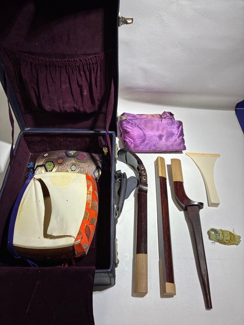 G）高級 三味線 K9 9金 綾杉胴 ハードケース付き 楽天市場】長唄・民謡・地唄三味線用【 桐芯ケース premium (カバー付