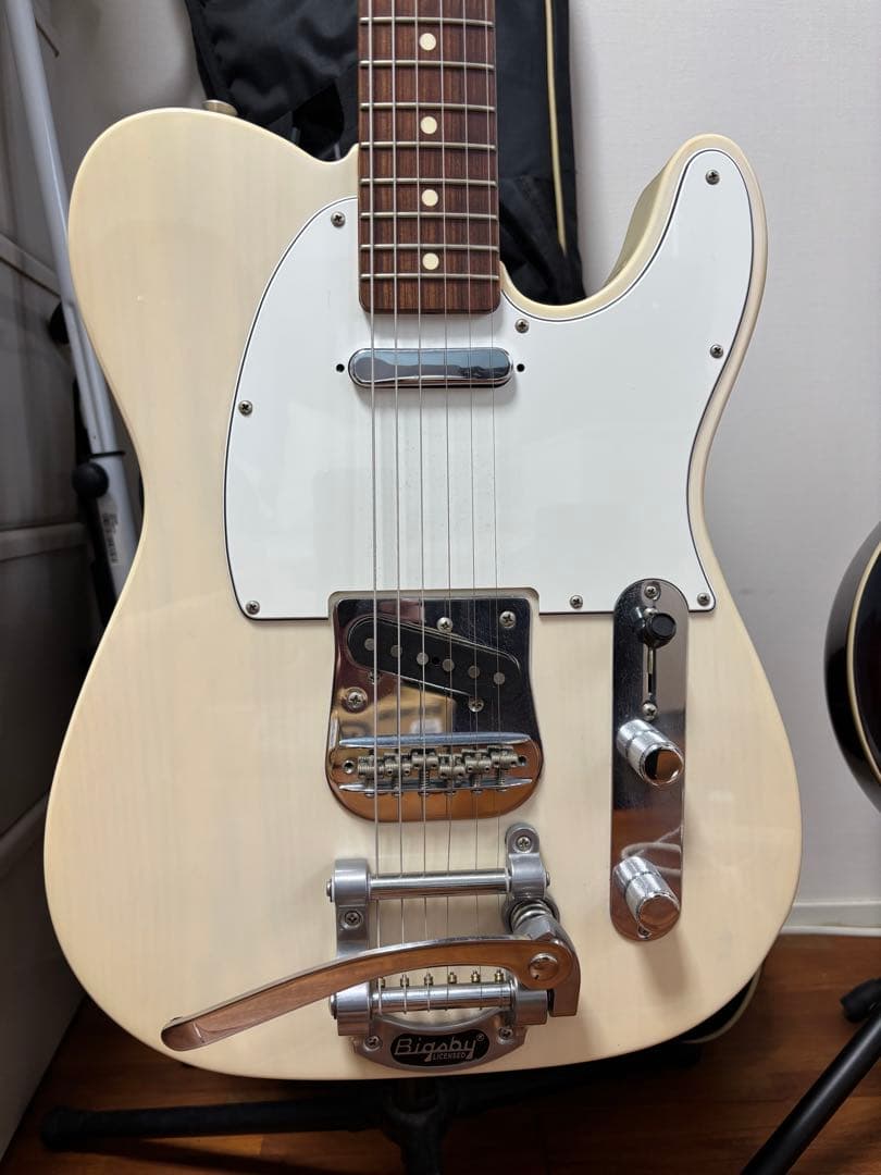 ギター Fender Vintera 60's Telecaster w/Bigsby Fender Vintera '60s Telecaster Bigsby - White Blonde | Sweetwater
