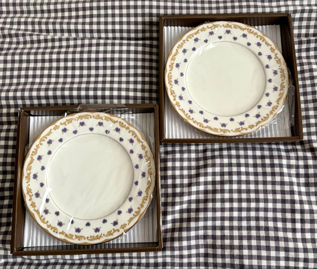 送料込み☆ビオラのケーキ皿セット 当店限定復刻】ビオラのケーキ皿 / 18cm / Noritake × KURASHI&Trips