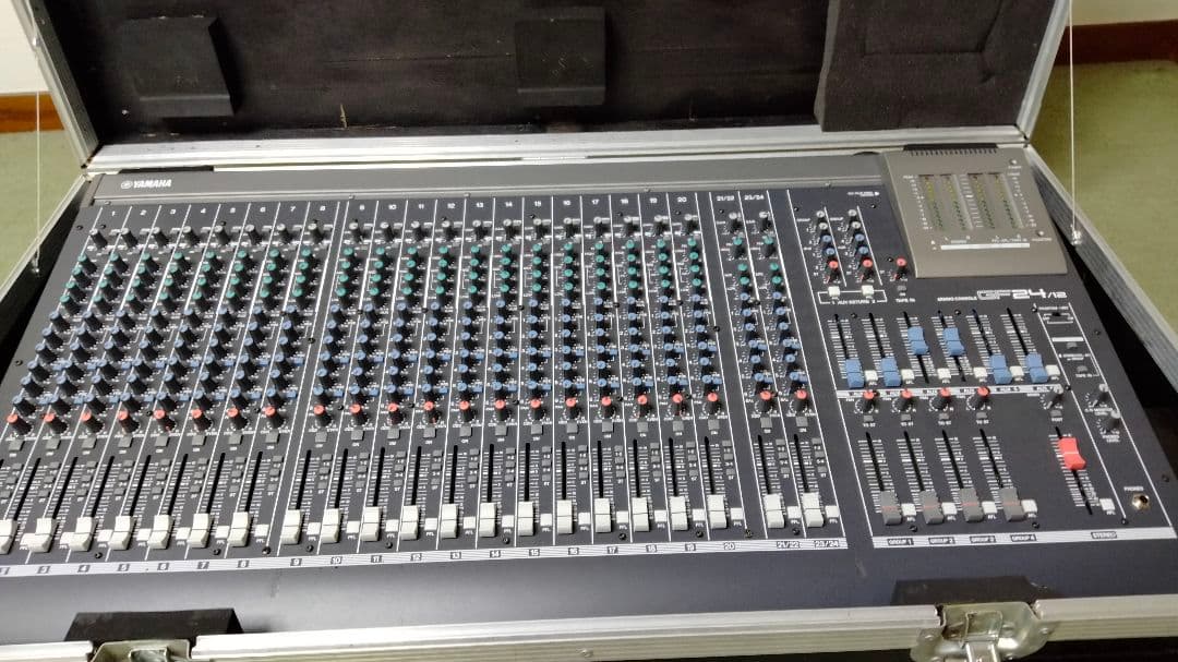 ヤマハGF24/12　特注ハードケース入り。 YAMAHA（ヤマハ） ユーフォニアム用ハードケース -GRUN SOUND-j084