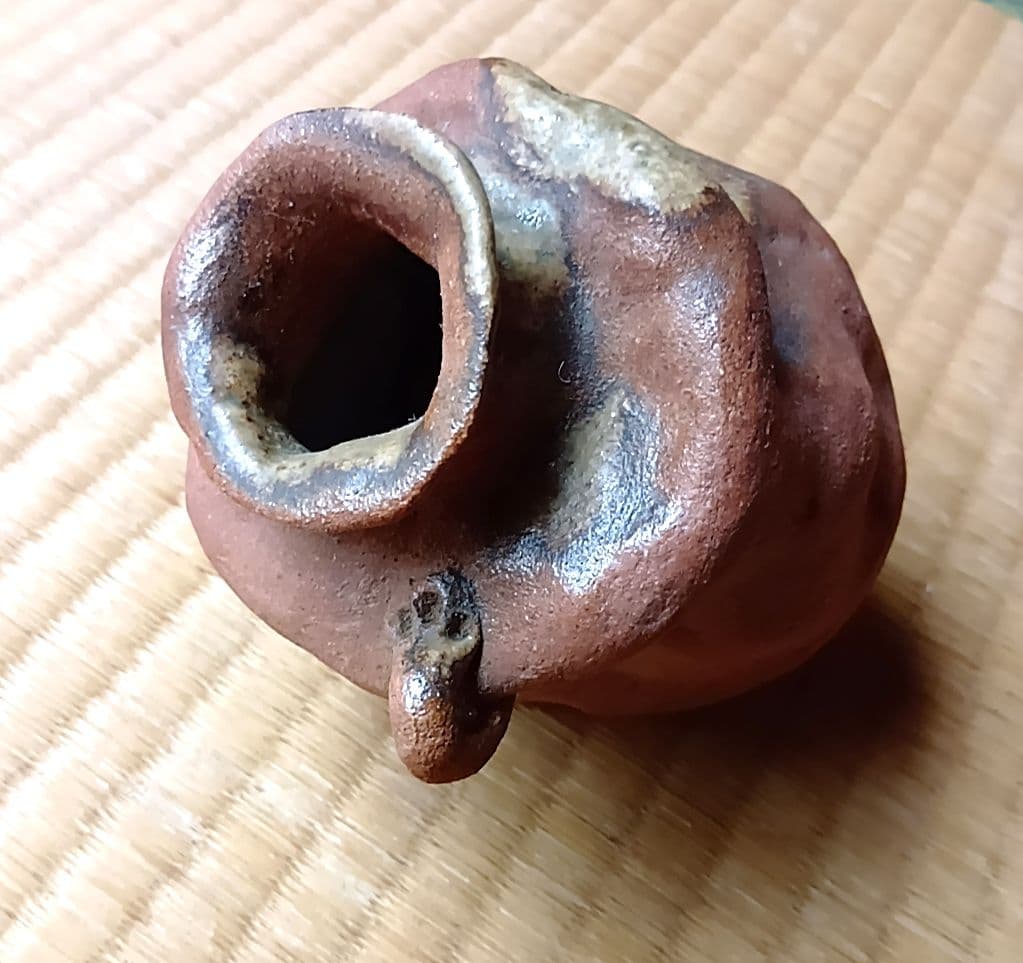 骨董品 徳利 花入 花瓶 異形 へこみ 落款【坂】 備前焼 信楽焼 陶芸