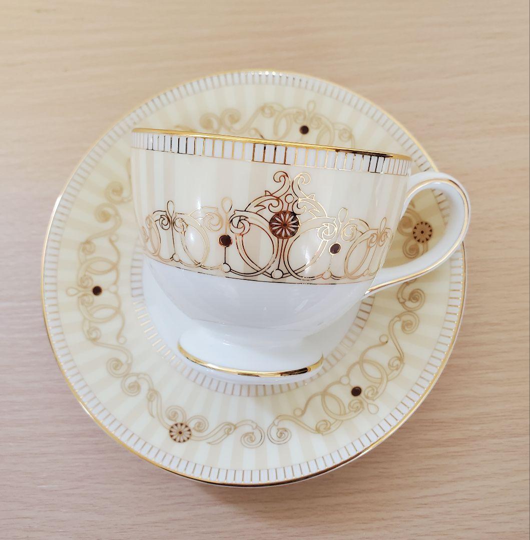 廃盤】ウェッジウッド アレクサンドラ シャンパン ティーカップ - メルカリ