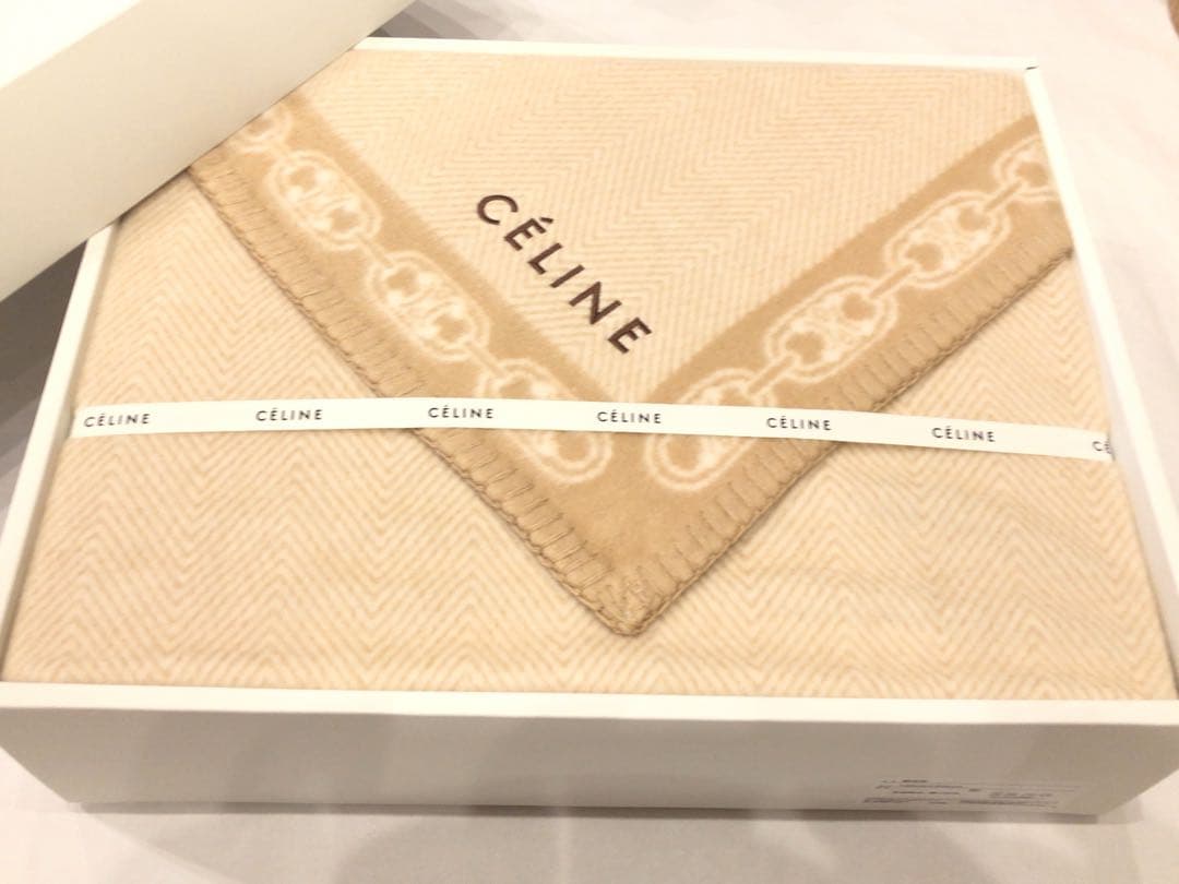 新品　セリーヌ　CELINE 綿毛布　シングル　ロゴ刺繍　マカダムチェーン柄 CELINE セリーヌ 綿毛布 西川産業 布団 毛布 マカダム ロゴ｜Yahoo