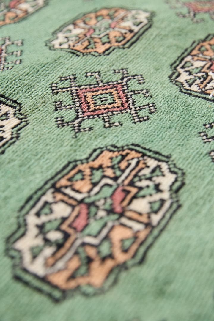 新品 大型ヴィンテージラグ パキスタン絨毯（242×152cm）緑 茶 黒 黄