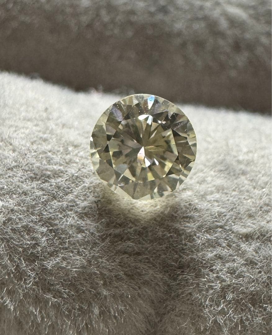 天然ライトイエローダイヤモンド 0.295ct