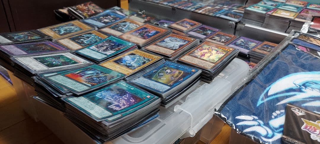 遊戯王 スーパーレア以上約900枚 合計4000枚以上大量まとめ売り - メルカリ