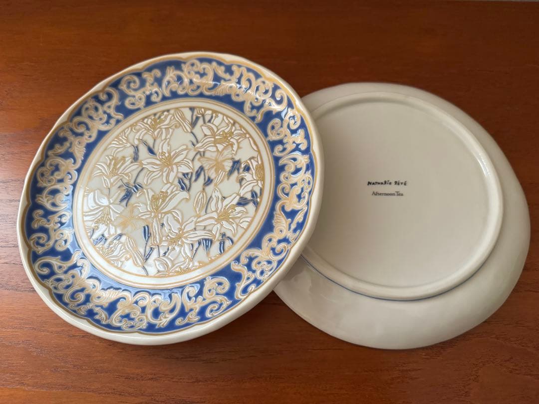 ナタリー・レテ × Afternoon Tea 百合 九谷焼大皿2枚セット ナタリー・レテ × Afternoon Tea 百合 九谷焼大皿2枚セット - メルカリ