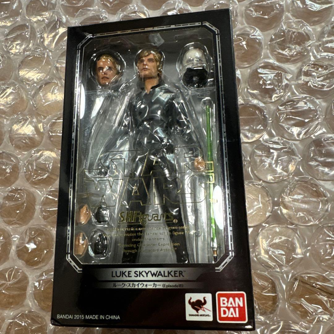 S.H.フィギュアーツ ルーク・スカイウォーカー(Episode VI) 『ス… S.H.Figuarts Luke Skywalker (Episode VI) | TAMASHII WEB