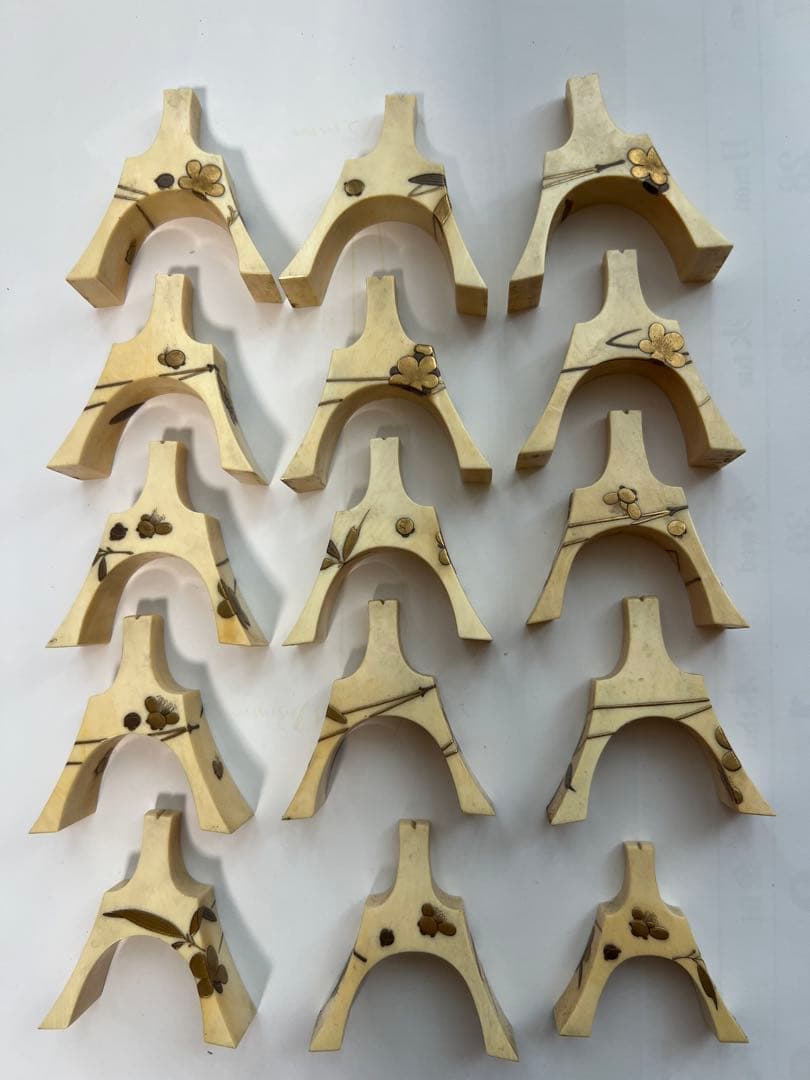 琴柱 蒔絵入り 13絃琴用】象牙琴柱（厳選中古品）WGS-10035TK8 | 和楽器市場·新館