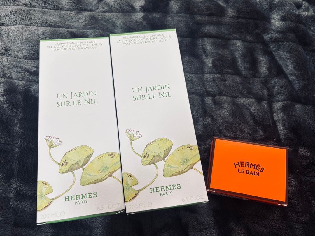 【エルメス シャワージェル ボディローション カバーの3点セット】 エルメス】エレガントな香りと色鮮やかなデザインのボディケアアイテム