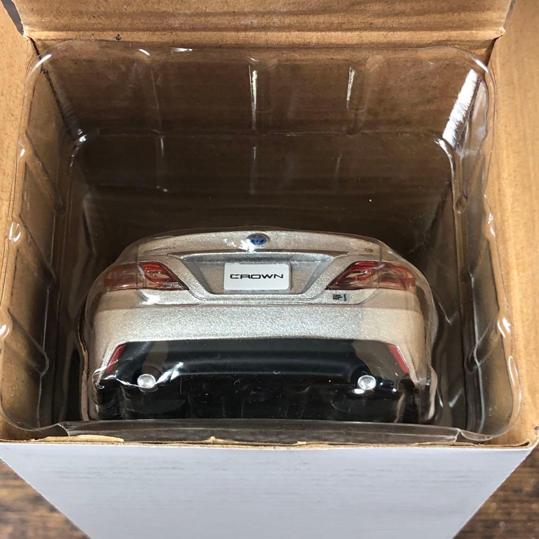 220系 クラウン ハイブリッド G-エグゼクティブ 色見本ミニカー - メルカリ