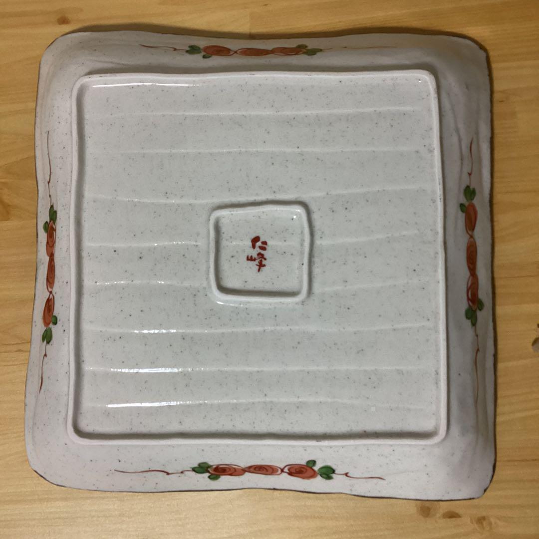 美濃焼 仁峰窯 赤絵双魚 角盛皿29㎝角 木箱入り - メルカリ