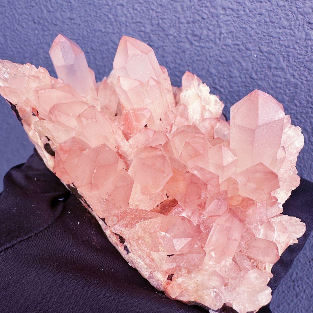 爆アレ❗️可愛いピンク♡超綺麗マダガスカル産パイナップルピンククラスターA1463