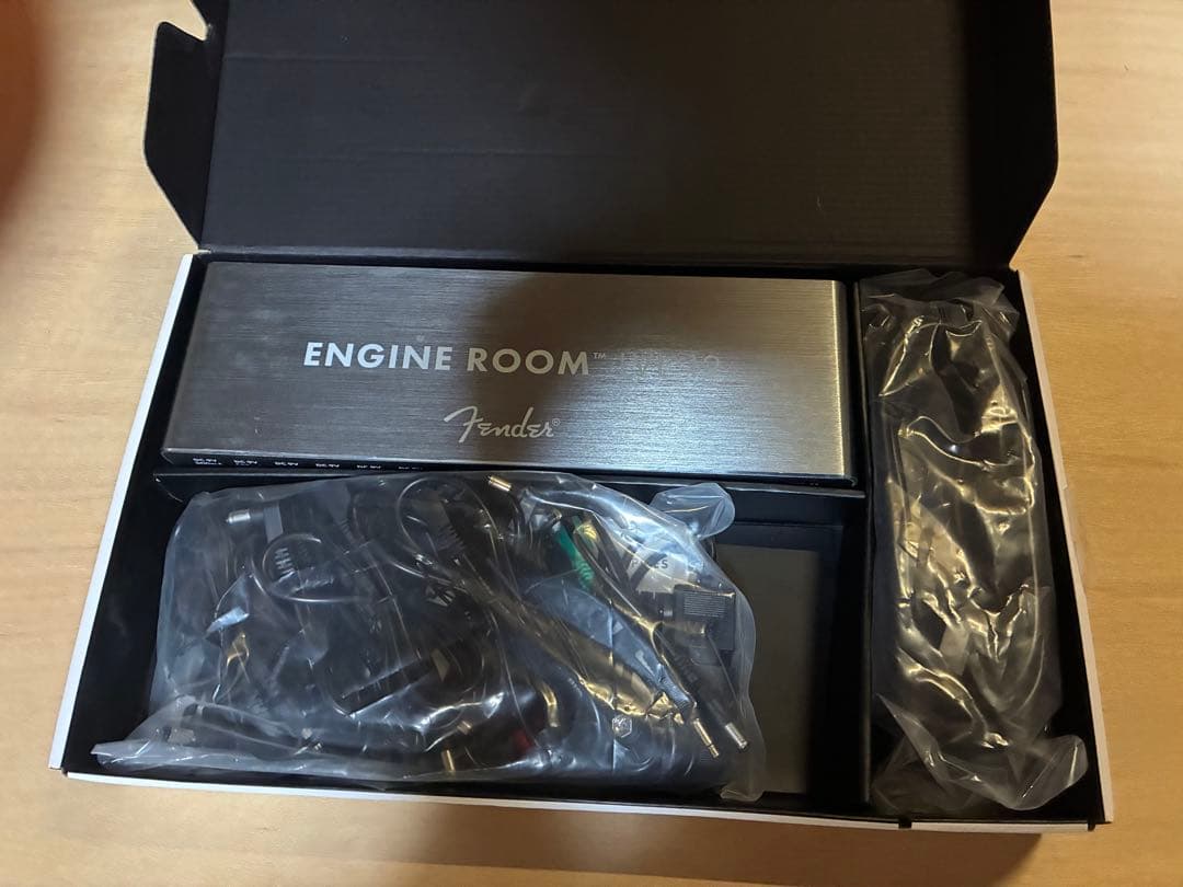 BOSS ES-8 + fender engine room lvl12 セット - メルカリ