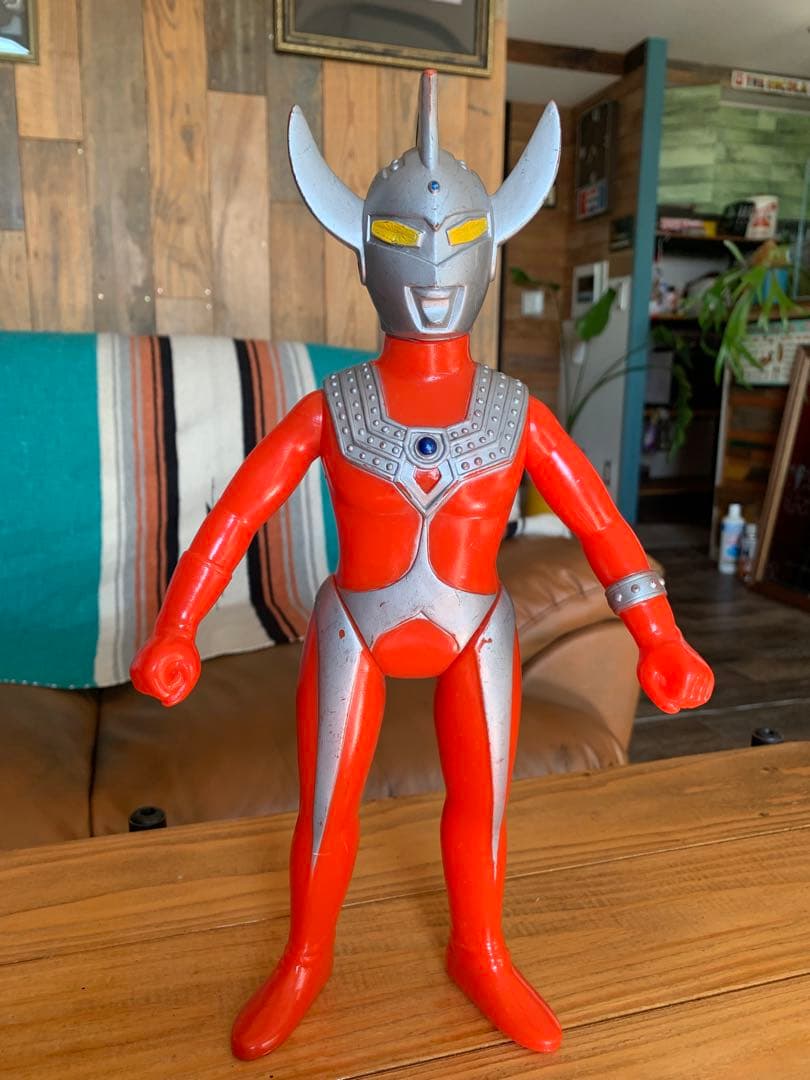 ポピーグレートザウルス　ウルトラマンタロウ　当時物ソフビ Yahoo!オークション -「グレートザウルス ウルトラマン」の落札相場