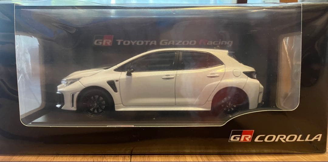 GRカローラ カラーサンプルミニカー プラチナホワイトパールマイカ ホビージャパン 1/64 トヨタ GR カローラ RZ プラチナホワイトパール