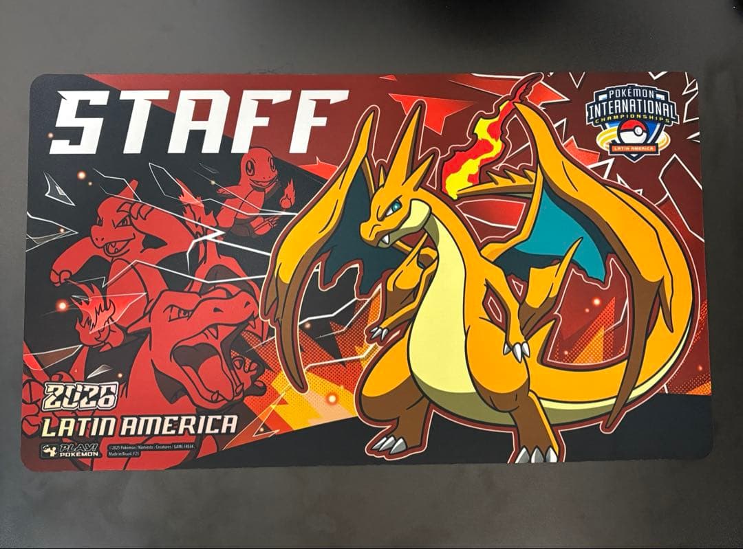 杏*腐様 メガリザードン プレイマット LAIC STAFF リザードン ポケモ プレイマット『海外/メガリザードンX(IC2026/EUROPEロゴ)』【サプライ