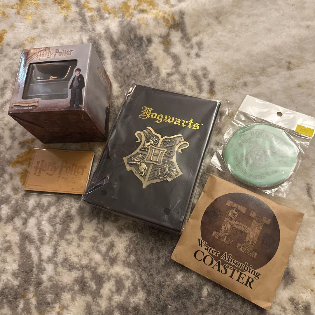 Harry Potter ホグワーツ ノートとコースターセット Amazon.co.jp: ハリーポッタージャーナルセット ~ 4パックノートブック