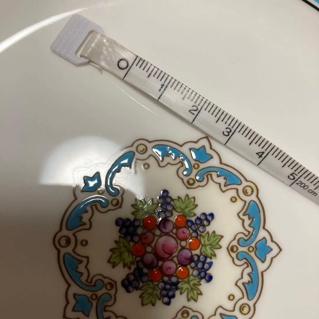 WEDGWOODフロレンティーンクーププレート23cm 2枚綺麗な方 - メルカリ