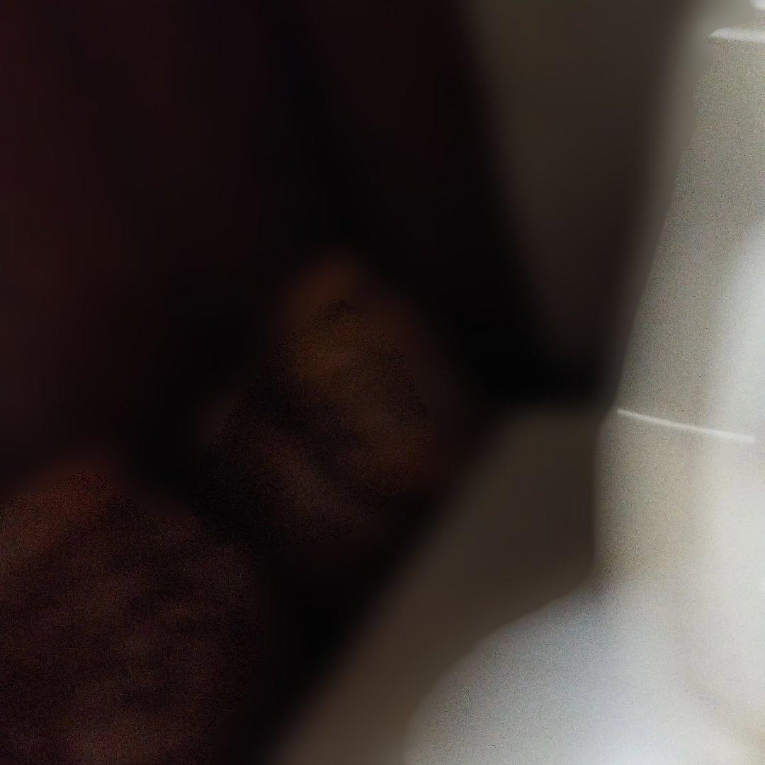 少女の陶器フィギュア 青いドレス