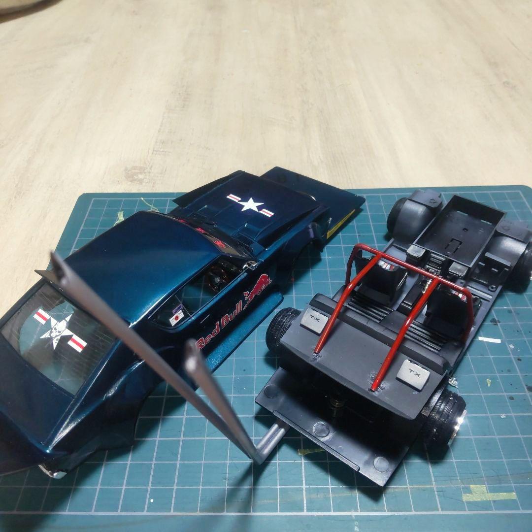 アオシマ1/24ケンメリ2Dr改！街道レーサー（レッドブル仕様）塗装済