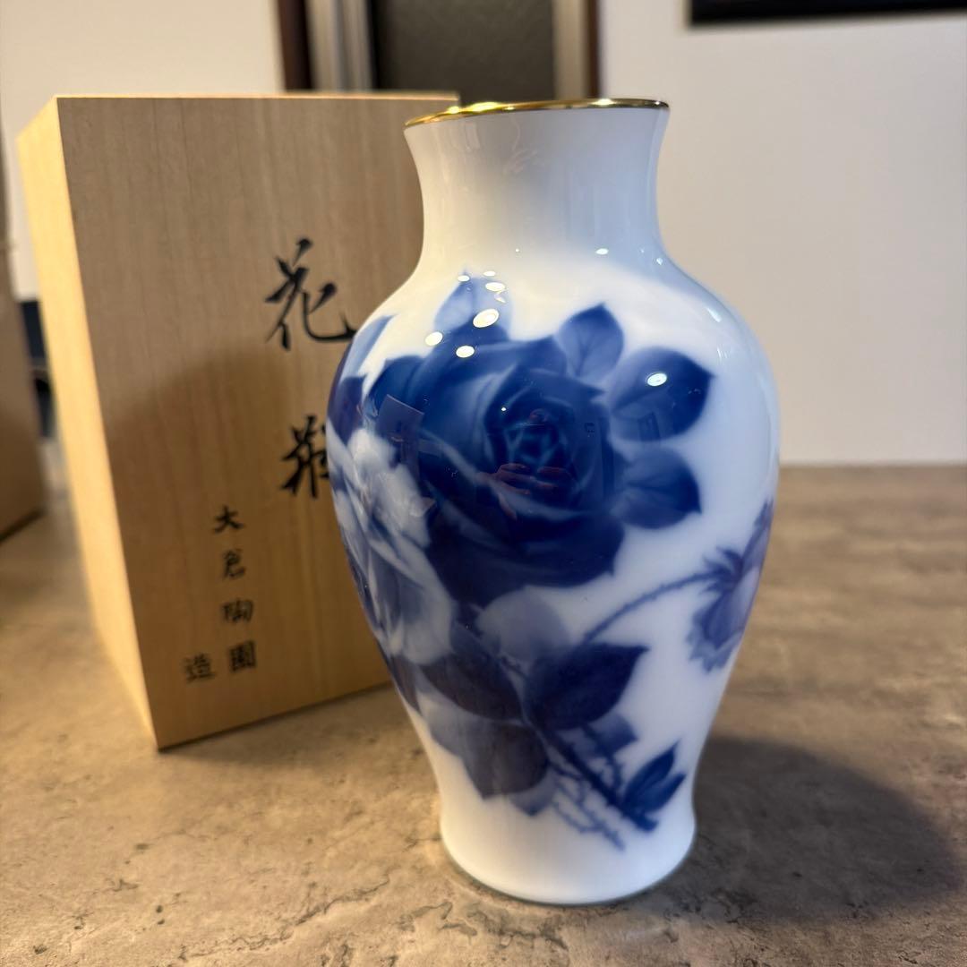 大倉陶園 19cm OKURA ブルーローズ 花瓶 金縁 花器 - メルカリ