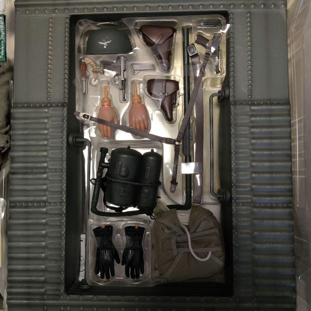 Fallschirmjäger \"Max\" 4周年記念フィギュア