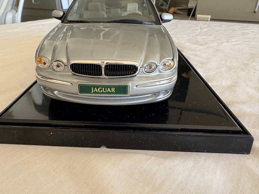 希少】Maisto製 1/18 ジャガー X-TYPE 3.0 ミニカー 【希少】Maisto製