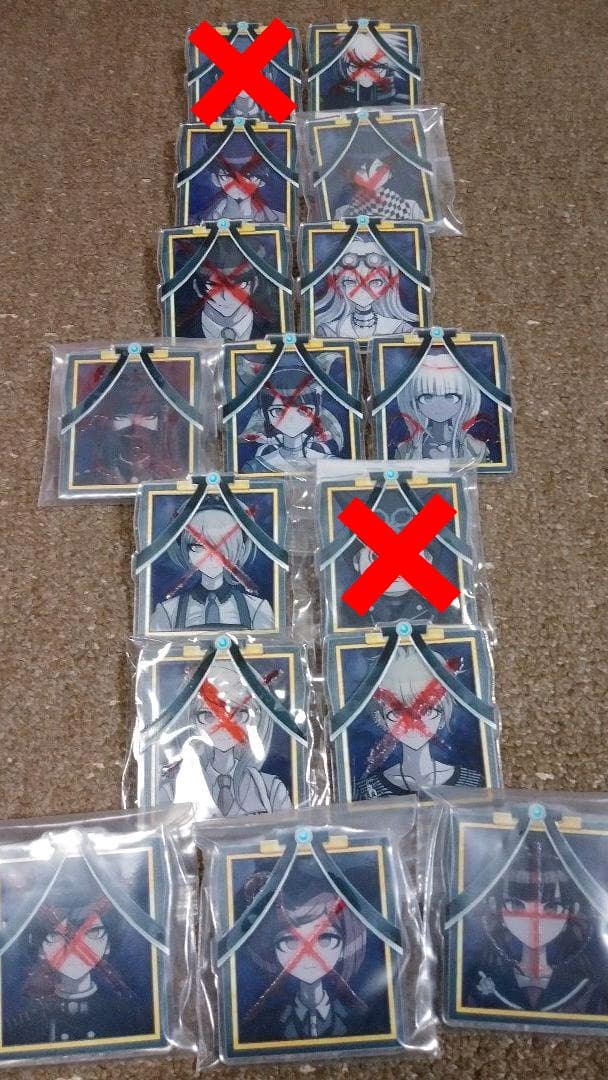 ダンガンロンパ 遺影アクリルバッジ - メルカリ