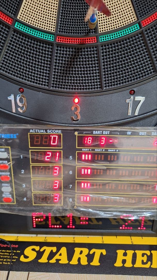 エレクトロニックダーツ FH-9881 1P～8P レトロダーツ 希少商品