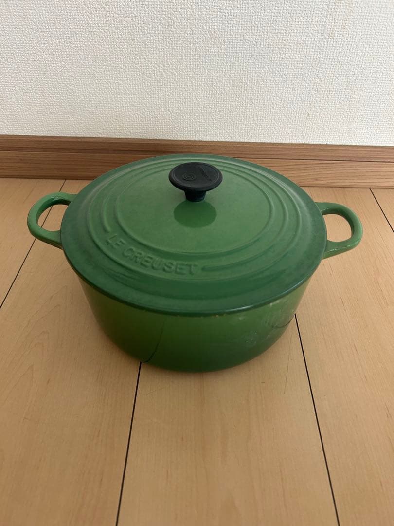 LE CREUSET　ココット ロンド レーシンググリーン22cm LE CREUSET (ルクルーゼ) ホーロー鍋 グリーン ココットロンド