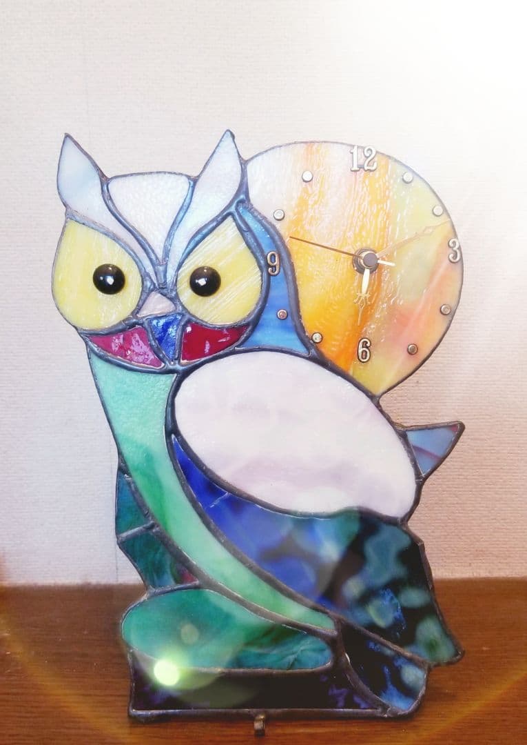 ステンドグラス　ふくろうモチーフの置時計 ベラルーシ フクロウの壁掛け時計ぶら下げ装飾レインボーステンド