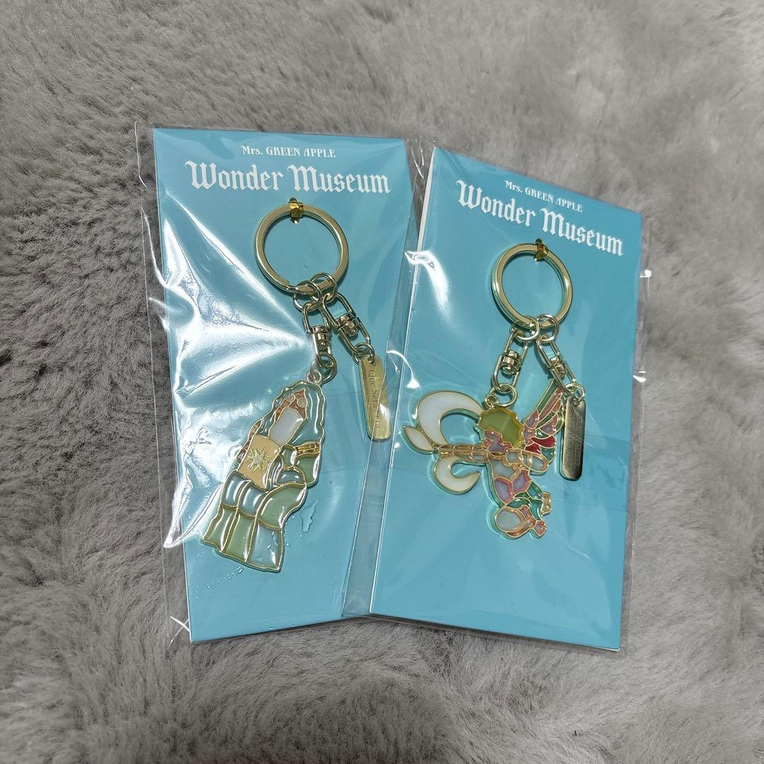 2点セット】ミセス ワンダーミュージアム ステンドグラスキーホルダー