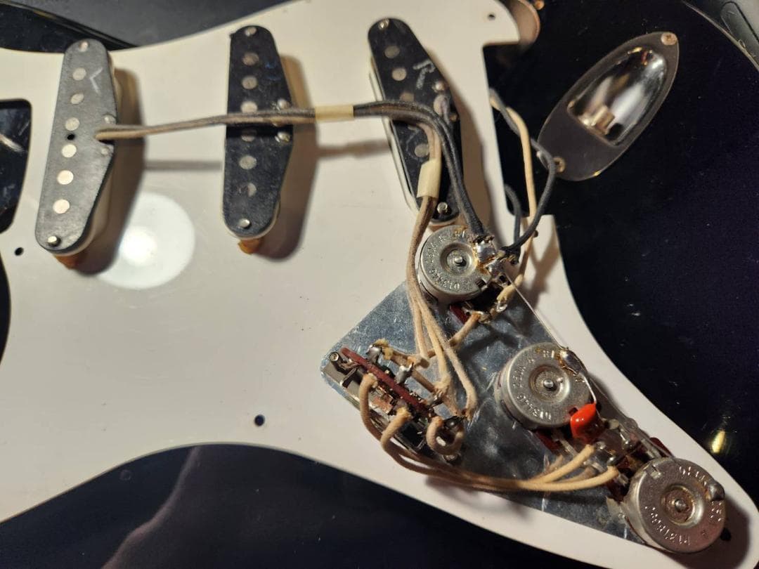 Fender Japan ST57-115 Early EXTRAD Eシリアル - メルカリ