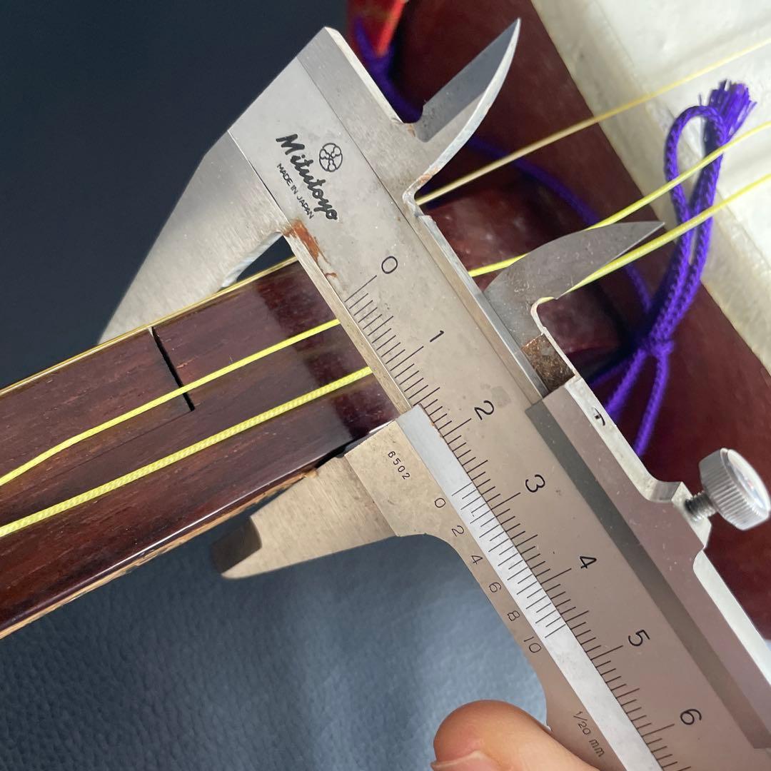 ヒロコはん三味線 赤木？ 細棹 皮破れなし　動作品