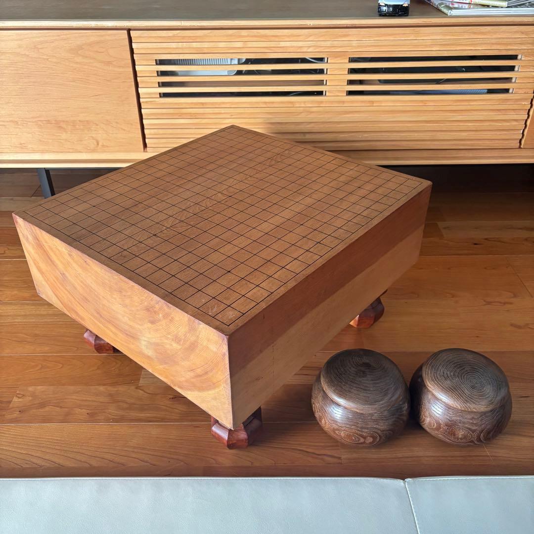 天然木 碁盤セット 蛤白147・黒184 本格仕様 盤裏ヘソ付 - メルカリ