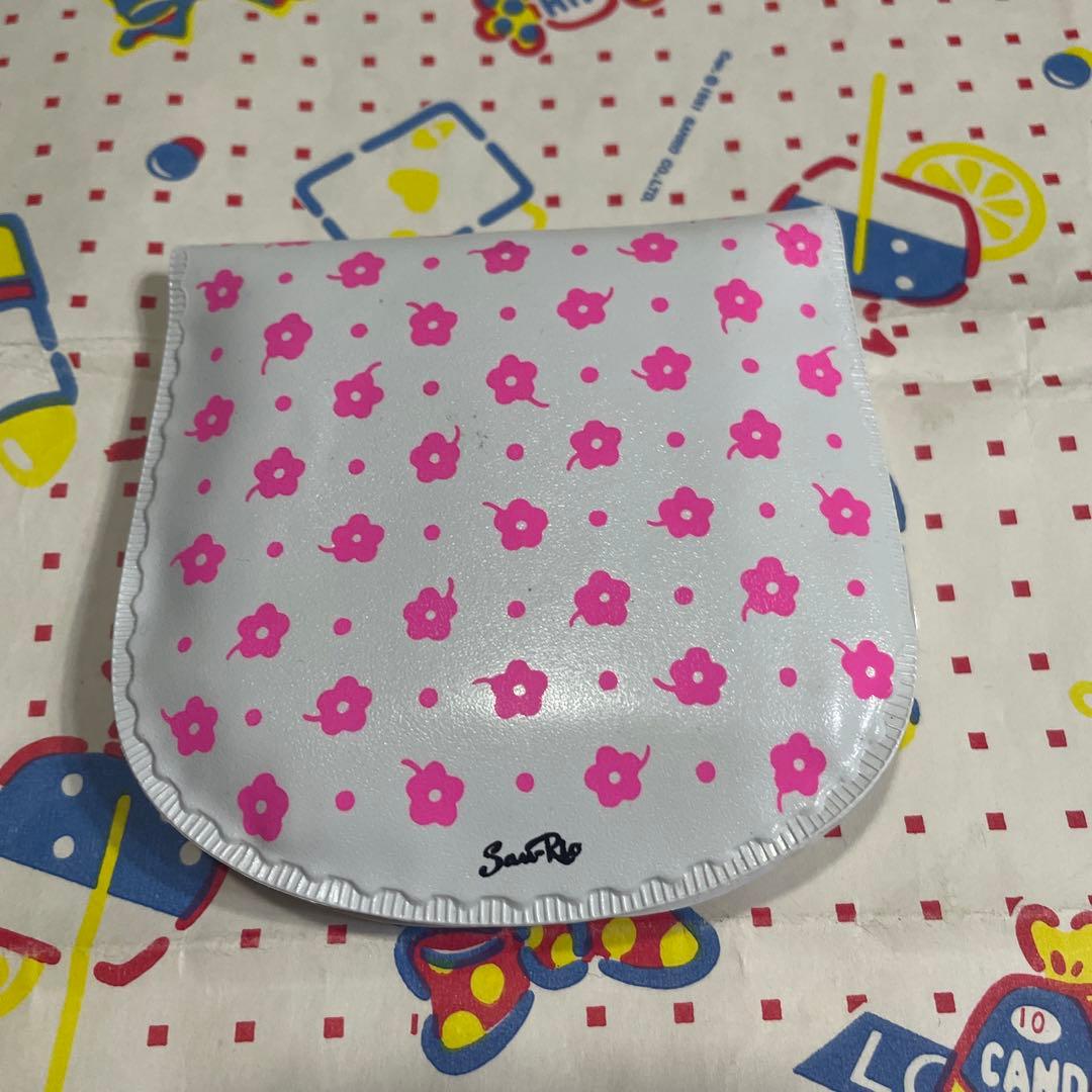 山梨シルクセンター初期サンリオ当時物 ハンカチティッシュセット