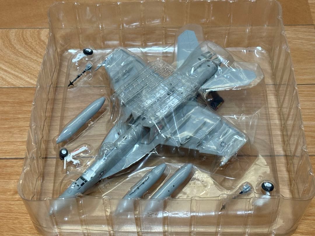 ドラゴン 1/72 F/A-18F SUPER HORNET VFA11 訳あり - メルカリ