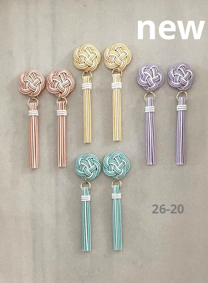 水引 ꫛꫀꪝ✧‧˚【26-20】梅結び揺れるタッセル 8個パーツ - メルカリ