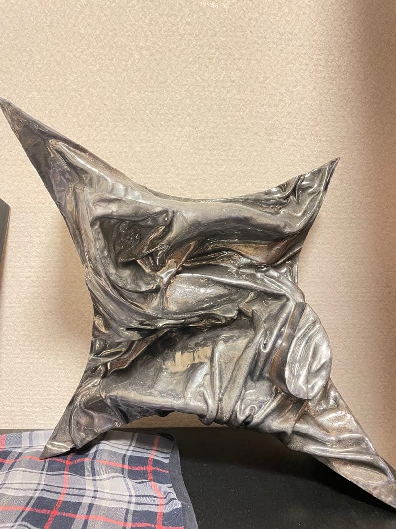 現代アート　注目作家YUKA EMI Yuka Emi (@yuka_emi_) • Instagram photos and videos