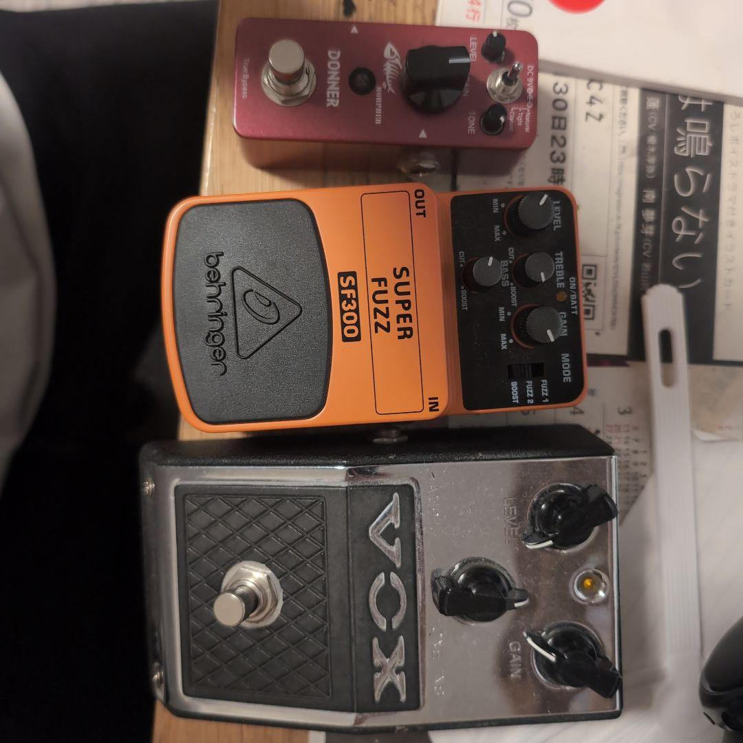 初心者安価セット（右のvoxオーバードライブは接触がかなり悪い直せばいけるかも） Nutube搭載のオーバードライブ VALVENERGYシリーズがVOXから | エレキ