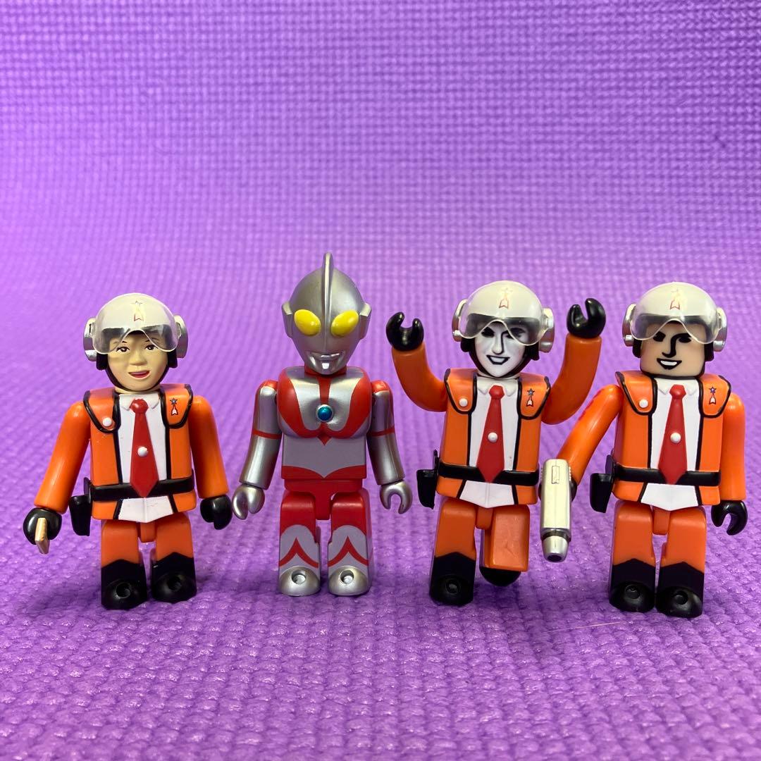 グリコ.メディコムトイ、ウルトラマン、キューブリック13体セット