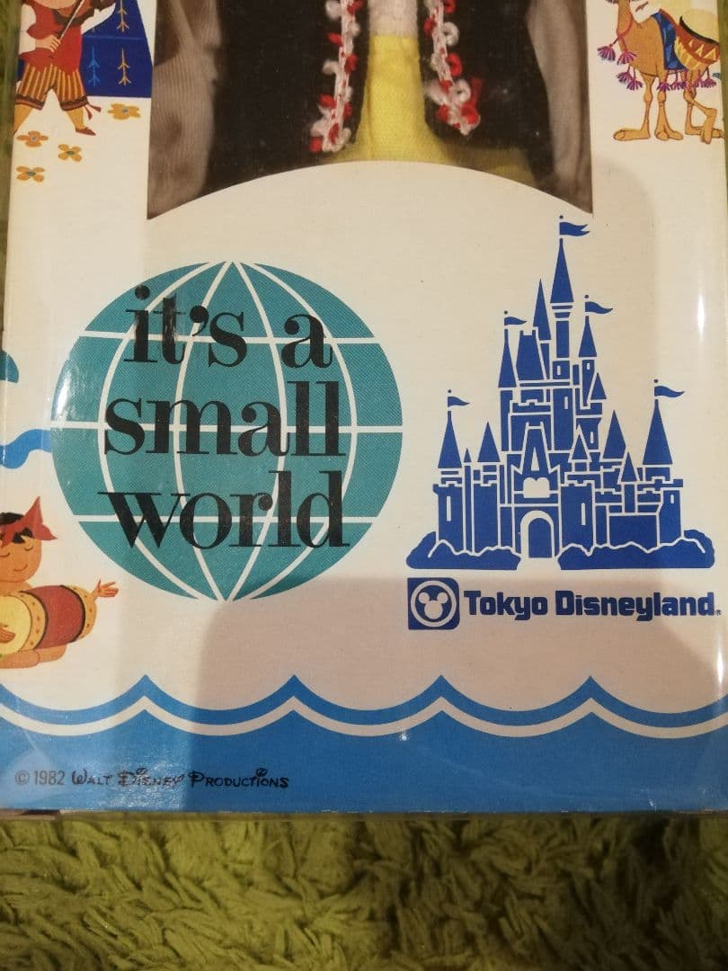 ディズニー レトロ イッツアスモールワールド コレクションドール 人形