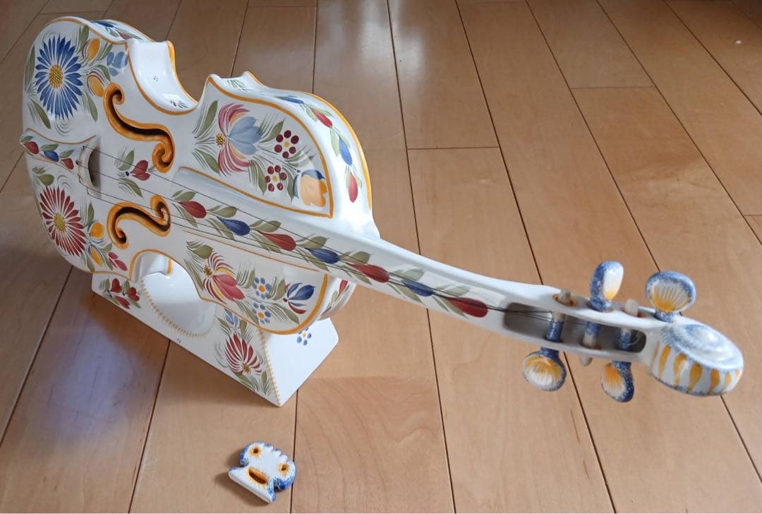 ヴォイオリン型 陶器 置物 アンリオ・カンペール フランス インテリア フランスのビンテージプレート、アンリオ・カンペールのお皿(m-8448-z
