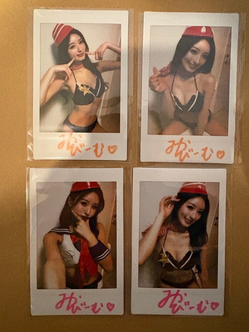 サイバージャパンダンサーズ10名　サイン入りチェキ４２枚セット