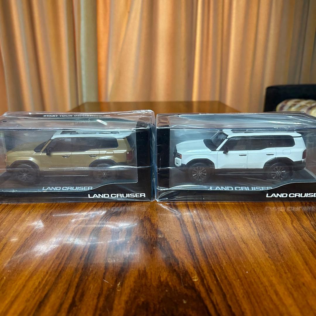 ランドクルーザー250 ミニカー 1/30スケール ダイキャスト製 2個セット