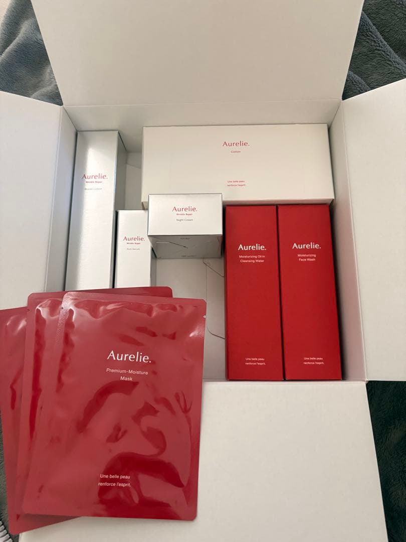 Aurelie オレリープレミアムエイジングケアセット 新品未開封　7点セット Aurelie. / オレリー 公式オンラインショップ